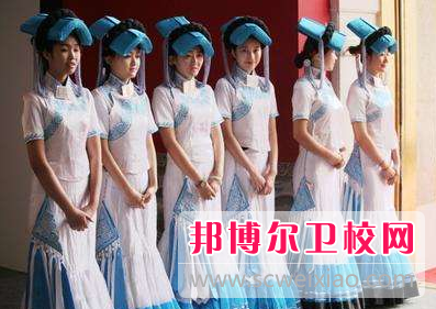 四川涼山衛(wèi)生學(xué)校2018年報(bào)名條件、招生對(duì)象