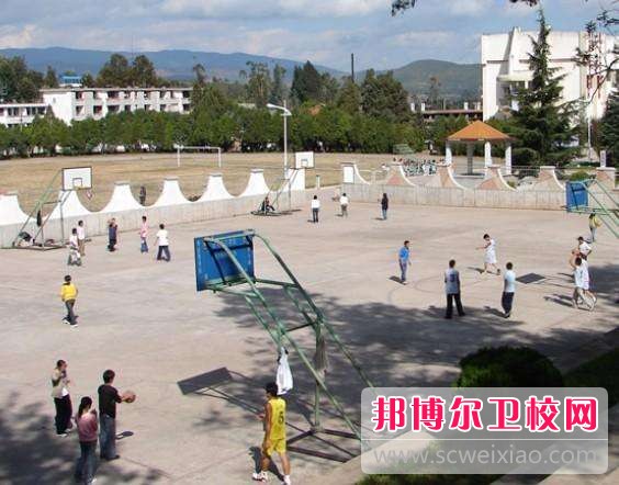楚雄醫(yī)藥高等專科學(xué)校2019年報名條件、招生對象