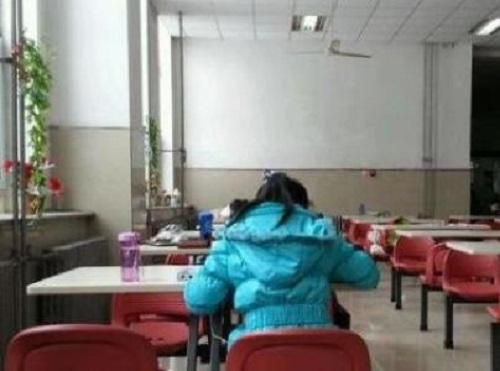 吉林醫藥學院食堂情況