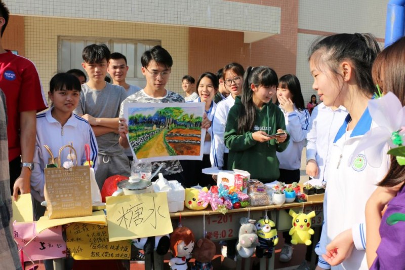 廣東省江門(mén)中醫(yī)藥學(xué)校2019年報(bào)名條件、招生要求、招生對(duì)象