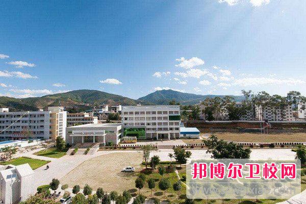 云南省臨滄衛生學校網站網址