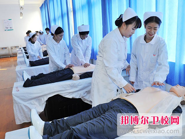 烏蘭察布醫學高等專科學校2021年報名條件、招生要求、招生對象