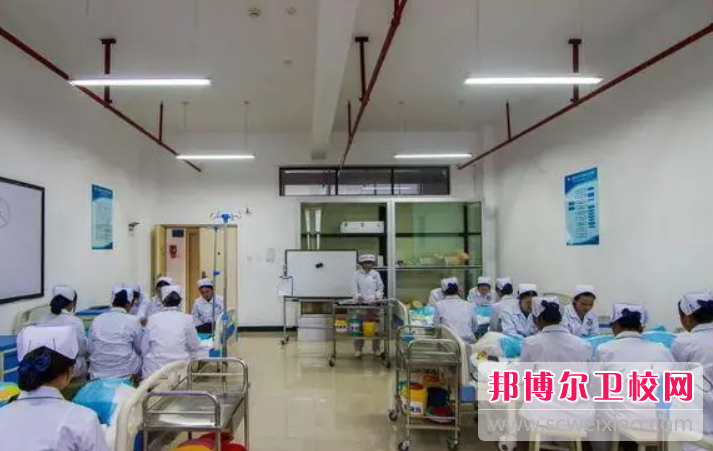2023年云南商務(wù)職業(yè)學(xué)院護理專業(yè)介紹
