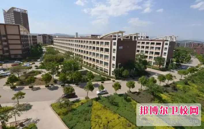 2023年報讀昆明市衛生學校的助學政策有哪些