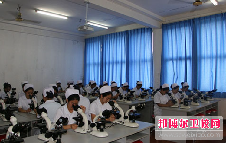 2023重慶排名前三的護理專業學校名單