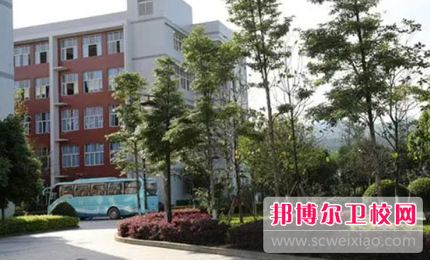 2023年重慶哪所護理學校好