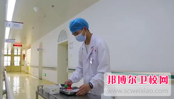 四川2023年男生讀護(hù)理學(xué)校學(xué)什么好