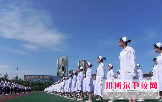 四川2023年護理學校和職高哪個好