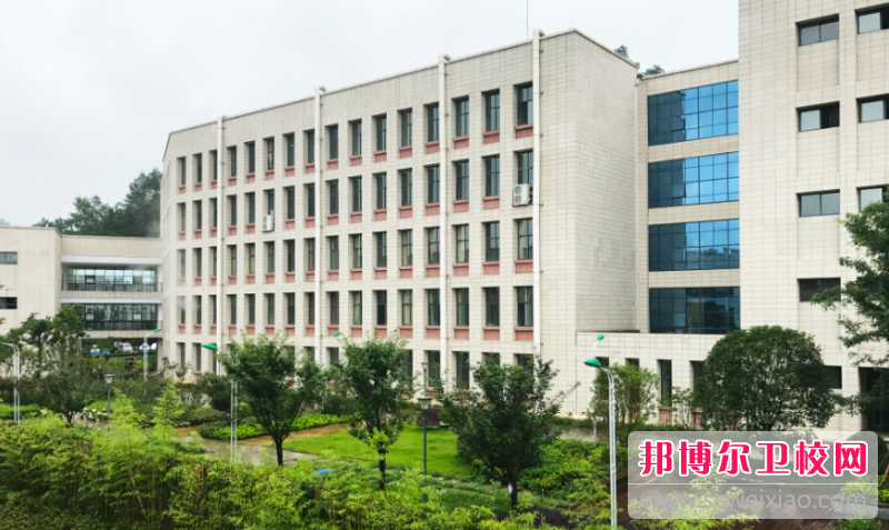 貴州2023年哪個大專學校護理學校好