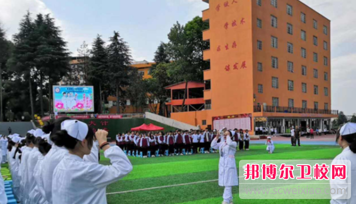 貴州2023年女生上護理學校學什么好