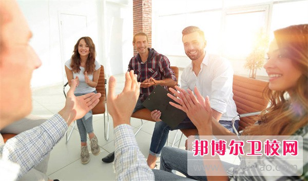 成都希望職業學校介紹、地址