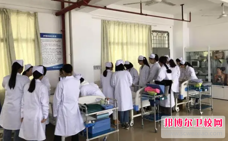 云南2023年女生讀護理學校好不好