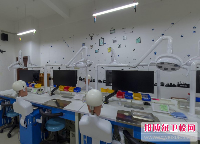 江蘇2024年護理學校和中專有哪些區別