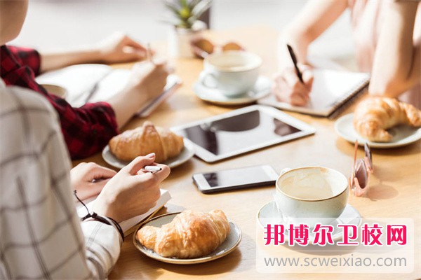2024武漢排名前四的護理專業(yè)學校名單