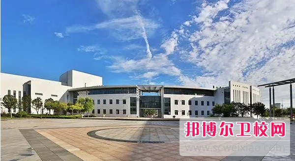 湖北2024年男生讀護理學校學什么好