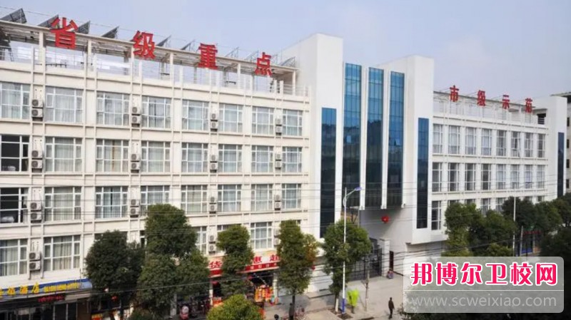 湖北2024年男生初中畢業上護理學校