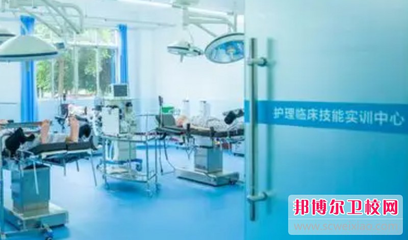 四川2025年中專護理學校專業都學什么