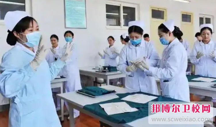 四川2025年初中生可不可以上護理學校
