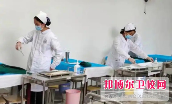 四川2025年讀護理學校要多少錢